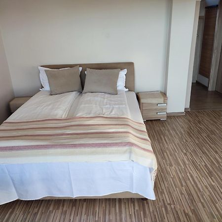 Lux Apartman Балатонфюред Экстерьер фото